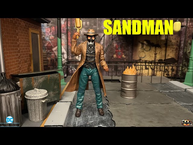 Vídeo relacionado con McFarlane DC Multiverse - Figura de acción Sandman (Wesley Dodds: The Sandman) (Etiqueta Dorada) 15 cm