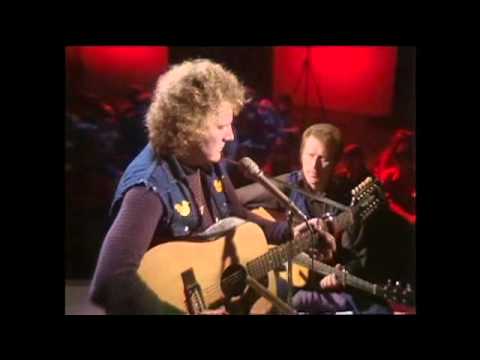 16 Patriotic Songs From 4 Great Countries