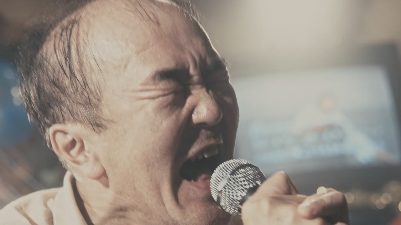 Suck a Stew Dry「ウェイクミーアップ」