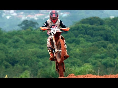 Campeonato Catarinense de Motocross - Jhonatan Batista domina a corrida da Mx3