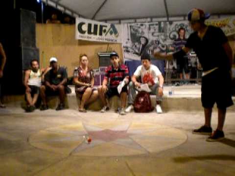 Bboy Cheste vs Bboy Batoré ( Batalha Surreal 2010 )