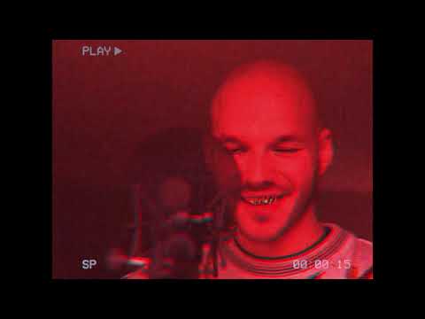 EzumA - INTRO [Slaughter of the Lambs] Untergrundvideo