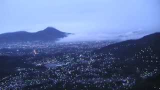 preview picture of video 'San Salvador de noche'