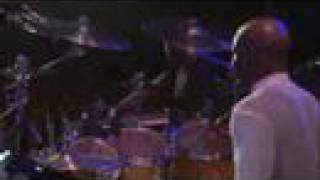 Earth, Wind & Fire (11/19) -  Drum solo