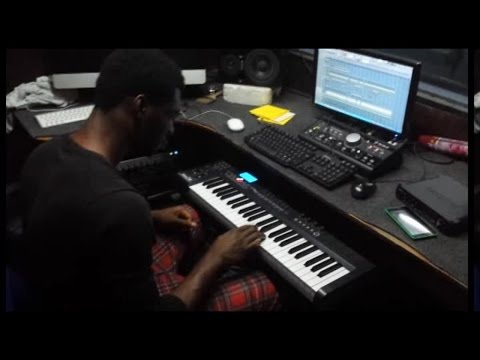 ankansawa - Le doigter magic; signe EXO