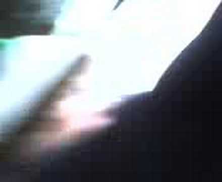 Suleyman "Sulan" Sleyman sjunger med klacken