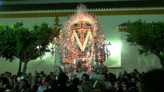 preview picture of video 'Salida de la iglesia. CRUZ DEL CAMPO. Villarrasa. 12-5-2012.'