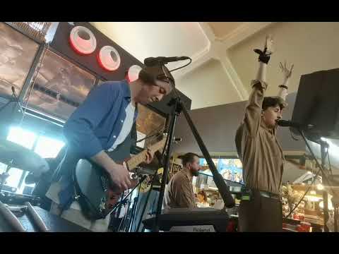 2022.05.28 On-The-Go - Keep Pretending