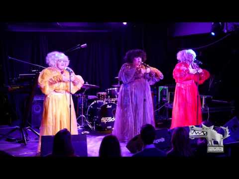 Howlin' Presents The Sundaes