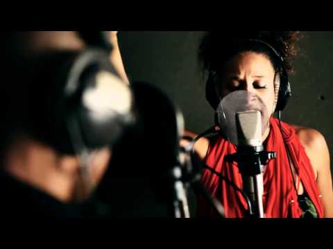 Oceana & Leon Taylor - Wahlwerbespot (Bundesvision Song Contest 2010)