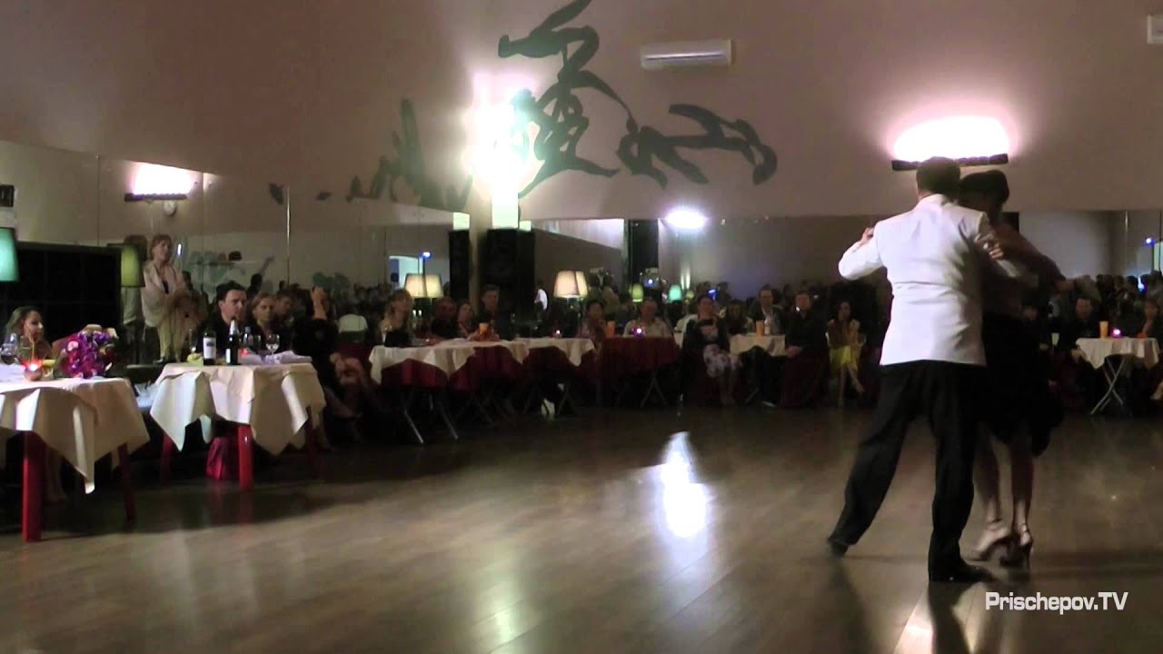 Sebastian Missé & Andrea Reyero, Orquesta Osvaldo Pugliese - La vi llegar (canta Jorge Maciel)