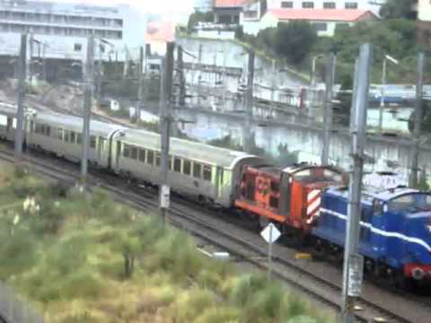 0775 🇵🇹 Porto (Campanhã) 🚆 CP 1400 locos 1408 + 1424 + 2 car, IR 861: Porto ➙ Pocinho