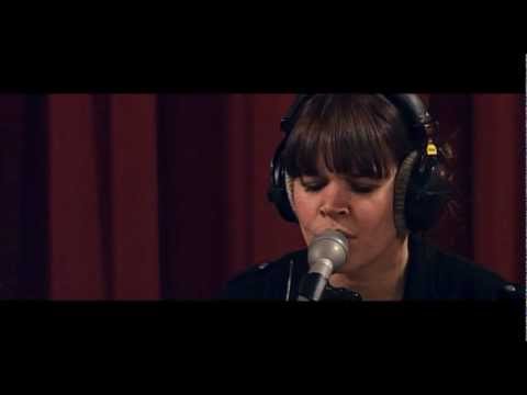 Studio Brussel: Lady Linn - Everybody Here Wants You (Jeff Buckley Cover)