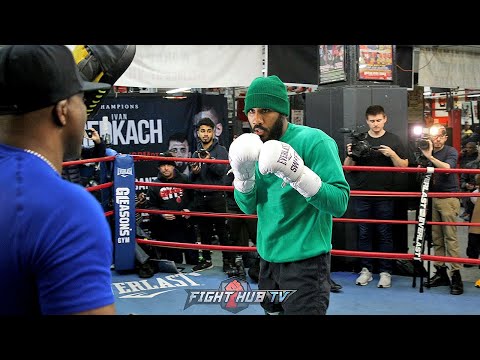 BACK TO BASICS - JARRET HURD WORKING BOXING FUNDAMENTALS ON THE MITTS DURING BOXING WORKOUT