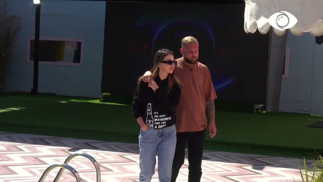 “U pendua...”/ Kiara dhe Luizi ironi për Bledin