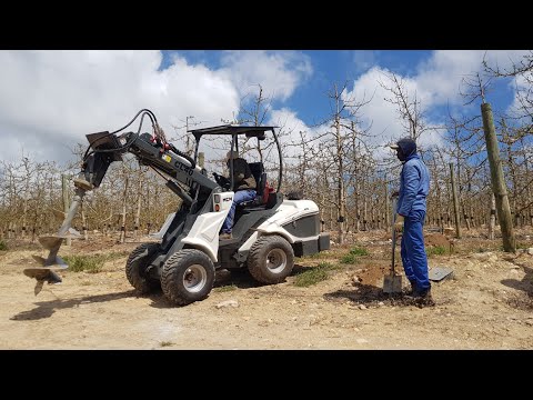 Walkaround of the CL40 Compact Loader at the 2023 Swartland Expo