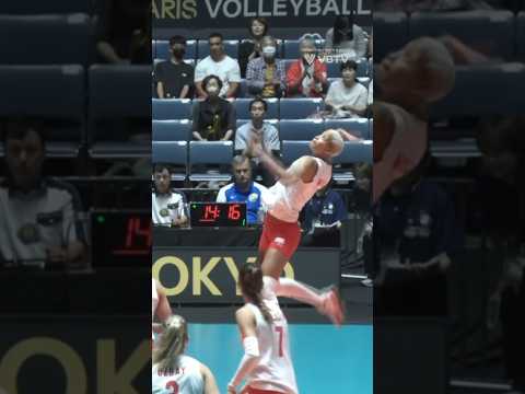 Vargas, HOW do you do that??? 😍😱