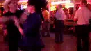 Dale Watson Fans Hittin' The Dance Floor