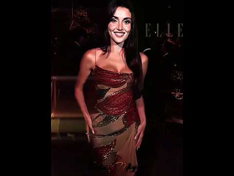 She's so Elegant and Beautiful✨❤️#HandeErçel#handeercel#edit#turkishactress#fyp#handeercelfans#hande