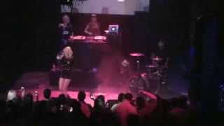 Chanel West Coast LIVE! on her PUNCH DRUNK LOVE tour in Chicago! Part 1 / 3