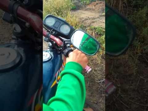 Andando de Moto Na Lama