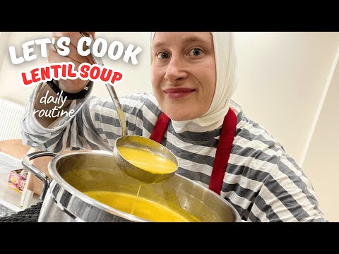 COOKING TURKISH LENTIL SOUP WITH ME (Mercimek Çorbası) | COZY & EASY RECIPE | DARIYVLOGS