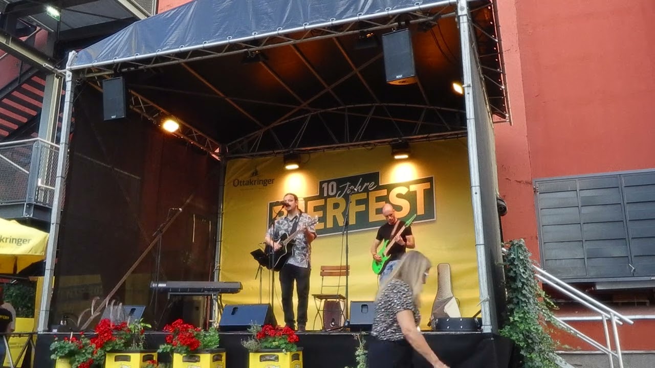 Roddy & Eric - Es steht ein Haus in Ostberlin @Bierkistlsingen