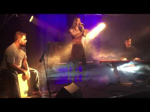 kwaśny, knopek, żydek trio - Gimme! Gimme! Gimme! (A Man After Midnight)