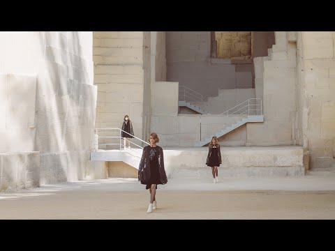 Cruise 2021/22 Show — CHANEL Shows