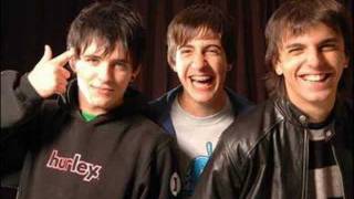 Infierno 18 y Totti Iglesias - Hombres de Hierro (León Gieco)