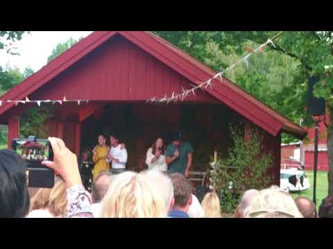 Lattas döttrar ABBA medley med Martin Stenmarck och Nassim al fakir