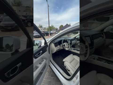 фото volvo xc60 ii 0