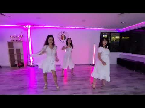 Caliente Dance Studio Singapore Bachata Lady Styling Show Dj Khalid & Shakira Martínez - Oye