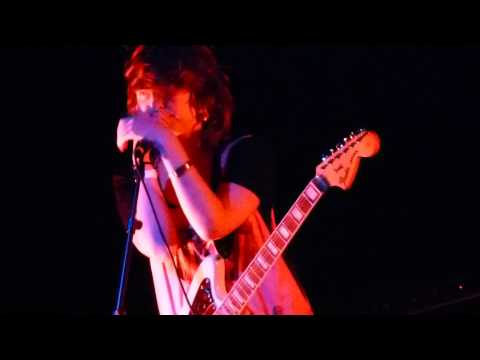 Warpaint - Set Your Arms Down LIVE HD @ Galaxy Theatre (2011) Orange County