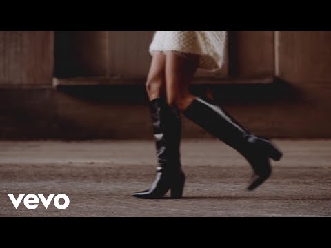 Gabi Novak - Pusti Me Da Spavam