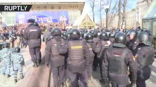 RAW: 500 people detained as anti-corruption protest hits Moscow