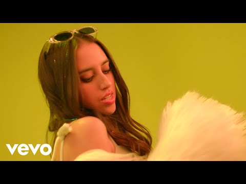 Nicole Favre - Olvidarte (Performance Video)