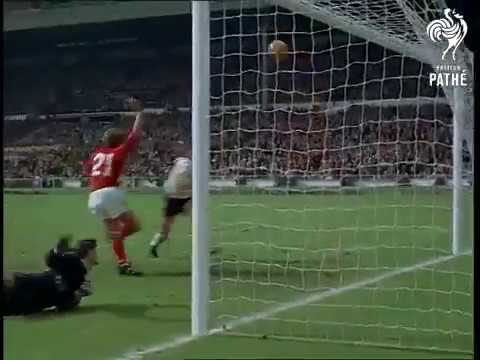 Ghost goal Wembley 1966.  Closest camera view.
