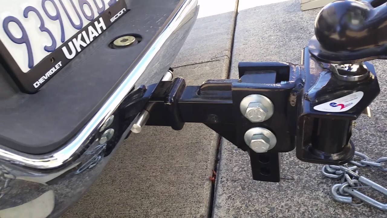 Safely unhitch a trailer on a steep driveway