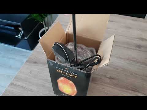 How to use a Himalayan salt lamp