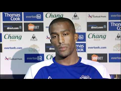 Distin on selling players and fan protests | Premier League 2011