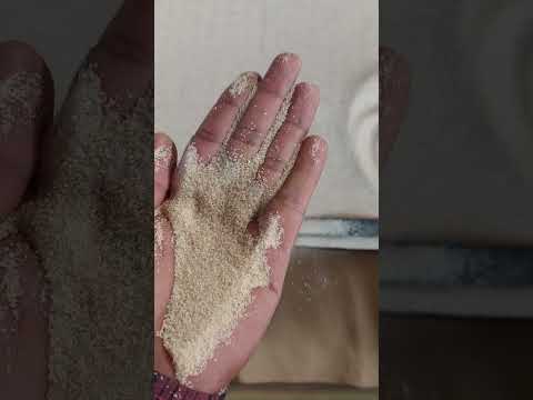 Dry silica sand