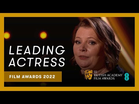 Joanna Scanlan Wins Leading Actress | EE BAFTA Film Awards 2022