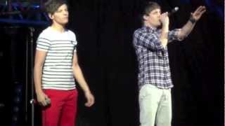 One Direction- Use Somebody LIVE IN TORONTO