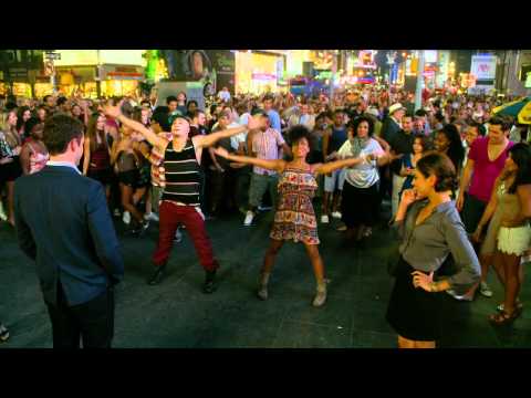 AMICI DI LETTO - Clip