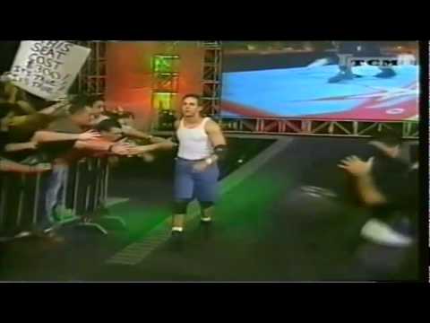 Me giving Billy  Kidman the bird WCW melbourne 13-10-2000