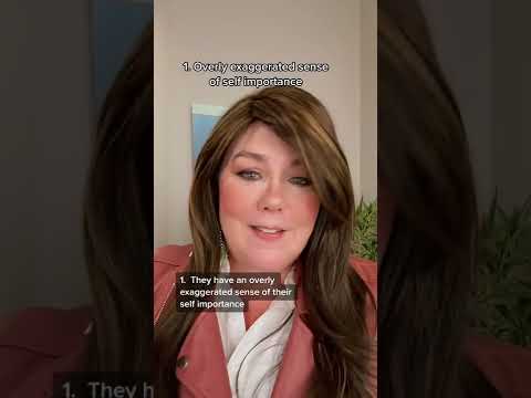 4 Reasons Narcissists struggle delusions of grandeur and poor assessment of reality. #narcissist