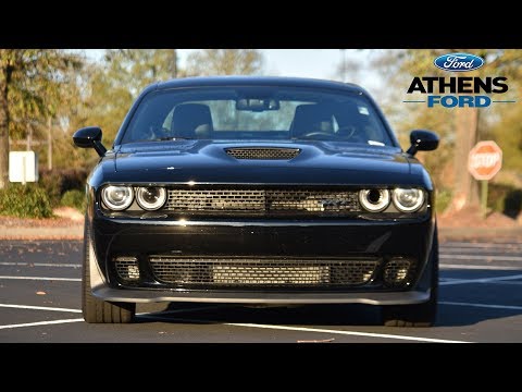 2016 Dodge Challenger SRT Hellcat Review