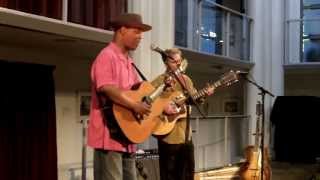 Eric Bibb Amstelchurch Amsterdam 23-05-2013 (Saucer 'N' Cup)