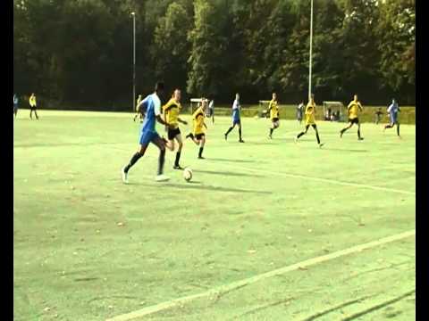 TuRU Düsseldorf - SSV Erkrath B Junioren Kopfballtor : Manu